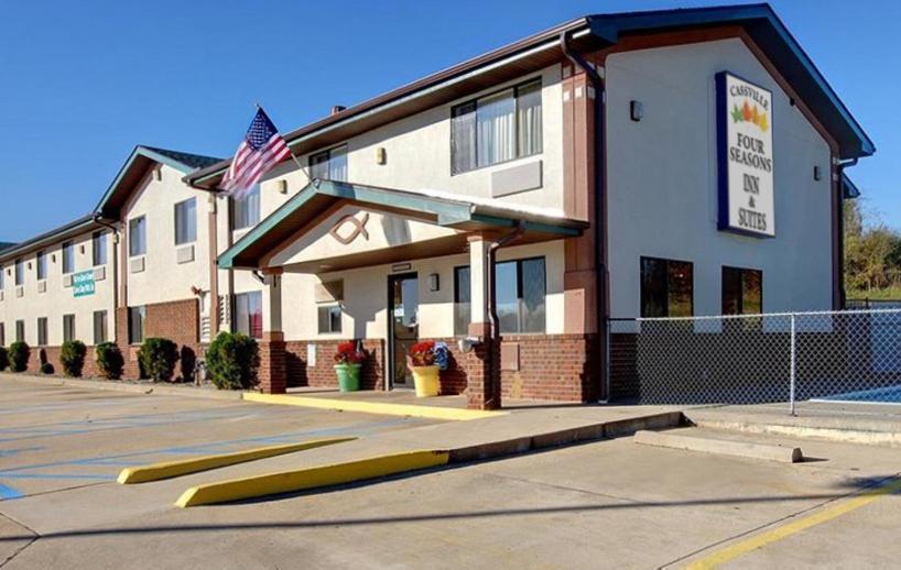 Cassville Four Seasons Inn & Suites מראה חיצוני תמונה